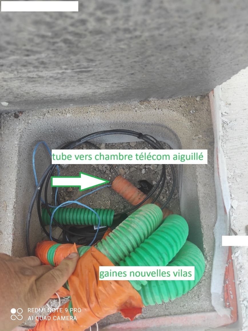 Image montrant les différentes gaines et différents utilités comme la fibre optique ou la téléphonie.